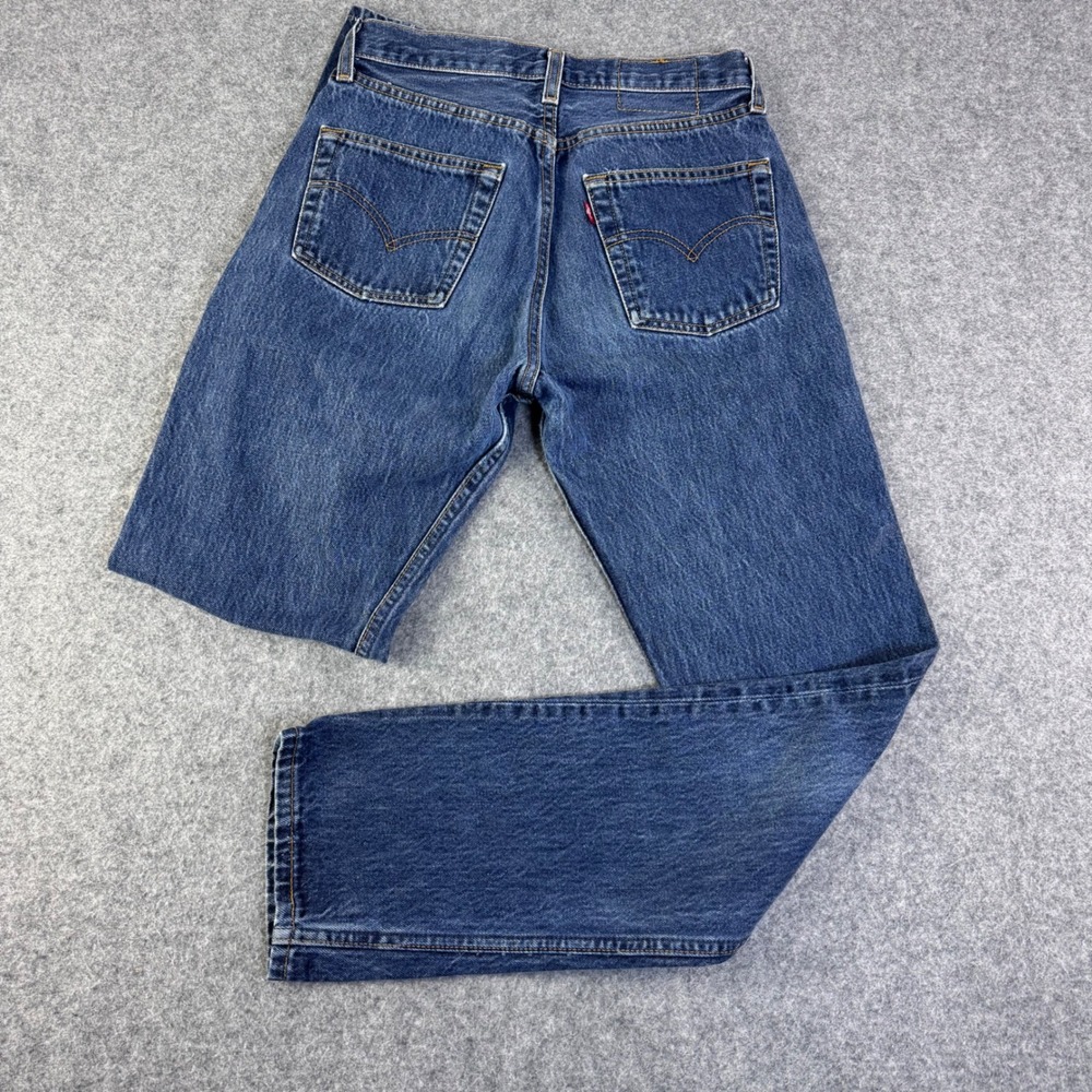 Vintage Levis 501 Jeans Womens Blue Light Wash Straight Made In USA Fits 28x31 - Picture 2 of 13